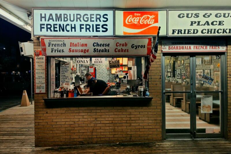 14 Old-School Delaware Restaurants That Haven’t Lost Their Charm