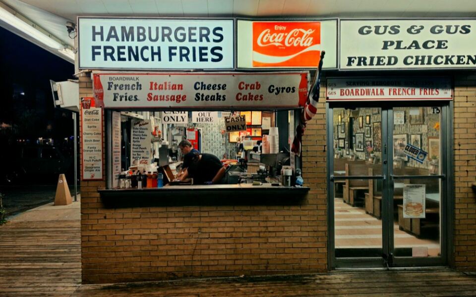 14 Old-School Delaware Restaurants That Haven’t Lost Their Charm