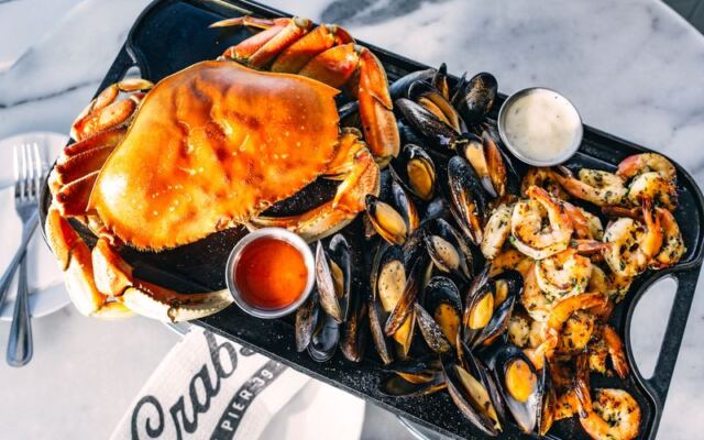This California Cannery Serves Bottomless Crab and Shrimp Cracked Fresh at Your Table