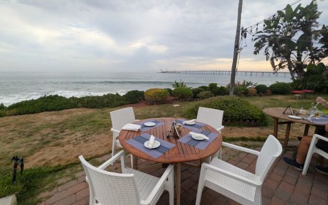 This Cliffside California Restaurant Serves the Coast’s Best Clam Chowder While Waves Crash Below Your Table
