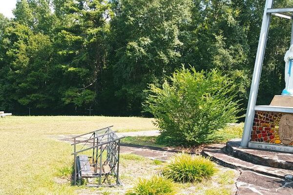 Hidden in the Tennessee Mountains Is a Peaceful Catholic Shrine You Can Walk for Free