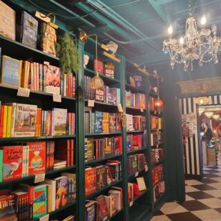 This Dreamy Florida Bookstore Is a Hideaway Book Lovers Say Ruins Every Other Shop