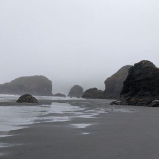 Low Tide Reveals These 10 Oregon Coast Spots Where You’ll Have the Sand All to Yourself