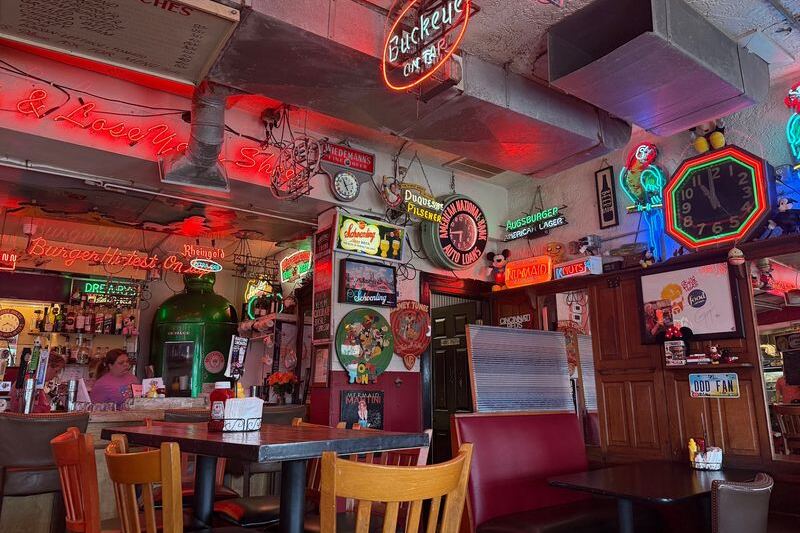 People Drive From Every Corner Of Ohio Just To Eat Inside This Delightfully Quirky Restaurant