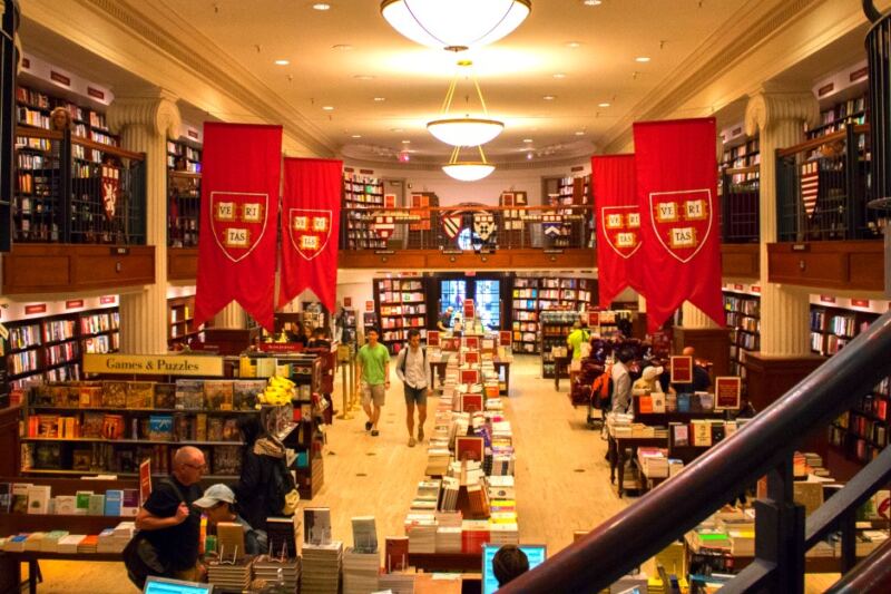 15 Oldest Bookstores in America Still Selling Books