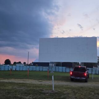 These 8 Tennessee Drive-In Theaters Keep Crisp Fall Movie Nights Glowing Under the Stars