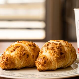 Massachusetts Has 12 Portuguese Bakeries Where Warm Custard Tarts Vanish Before Noon