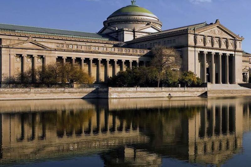 This Lakefront Illinois Museum Makes A Surprisingly Perfect Fall Weekend Plan