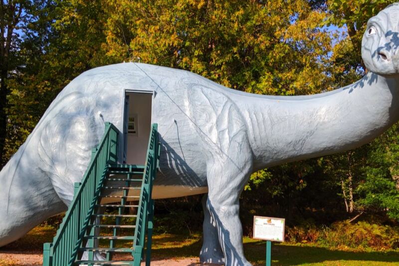 19 Roadside Dinosaur Attractions Worth the Stop