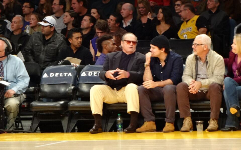 15 Celebrities Who Are Die-Hard Sports Fans, And the Teams They Never Stop Cheering For