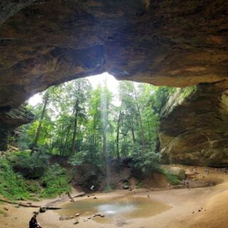 Ohio Has A Waterfall You Can Actually Walk Behind Without Getting Wet In Hocking Hills