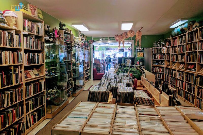 12 Illinois Indie Bookstores Where The Staff Picks Lead You Somewhere Unexpected