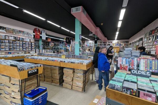 These 8 Tennessee Used Record Stores Let You Dig Through Crates for Hours and Leave With Treasure
