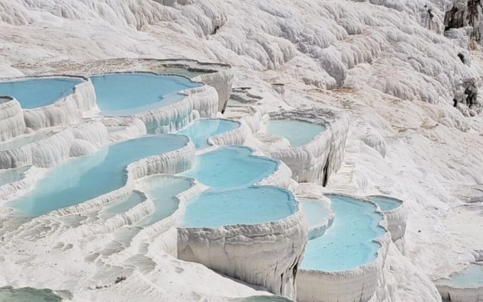 14 Natural Attractions That Look Like They Belong On Another Planet