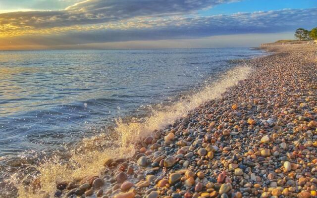 10 Illinois Beaches That Feel Like A Coastal Mini Vacation Without Leaving The State