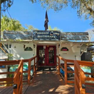 This Middle-of-Nowhere Florida Restaurant Is So Far Off the Map That Finding It Feels Like the Reward