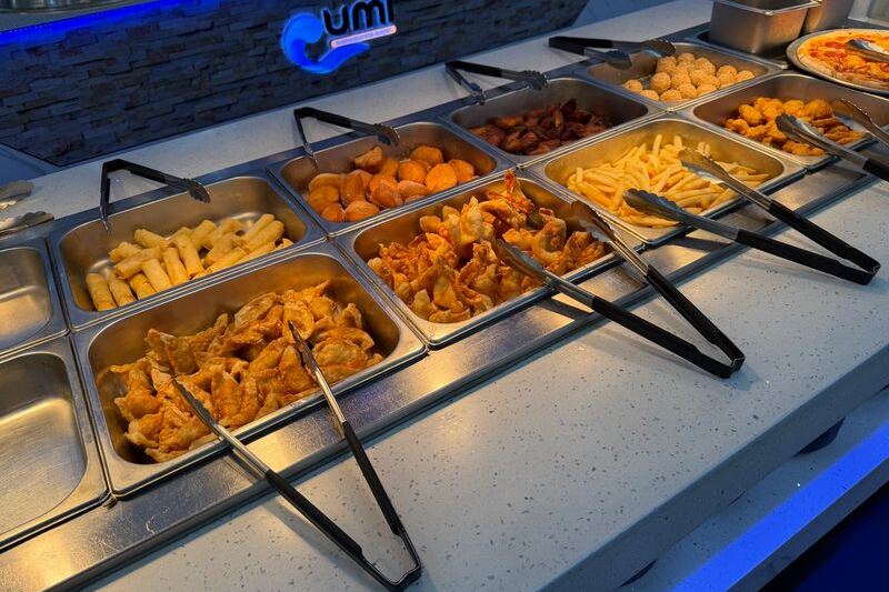 At This Houston Seafood Buffet the Snow Crab Legs and Lobster Get Restocked Before the Trays Ever Empty