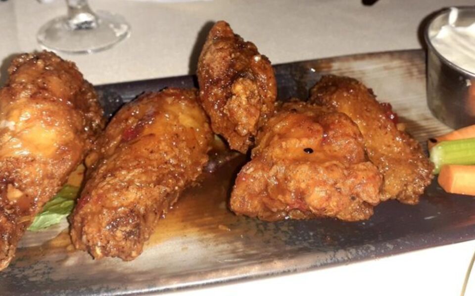 This New Jersey Neighborhood Spot Serves Fried Chicken And Soul Food With Weekend Live Music