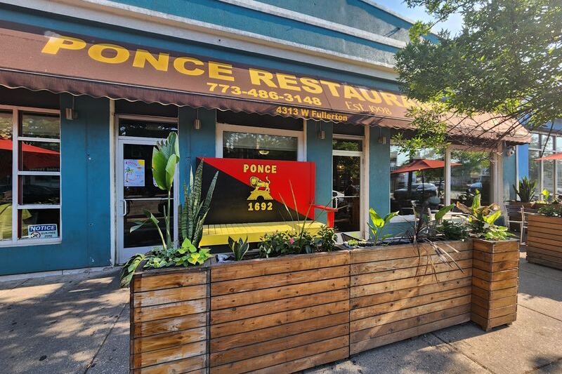 This Family-Run Illinois Joint Serves Jibaritos And Salsa Music Puerto Rican Locals Drive In For