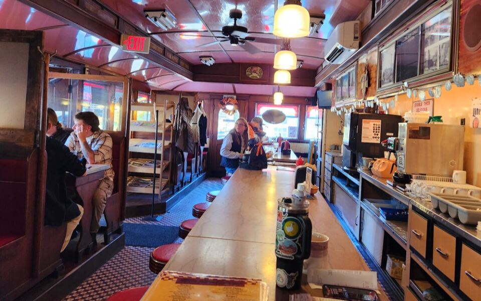This New Hampshire Railcar Diner Has Been Feeding Main Street Since 1945