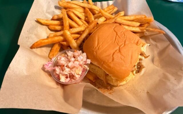 This Unassuming Southern Illinois Barbecue Joint Smokes Every Pork Shoulder For Fourteen Hours Straight