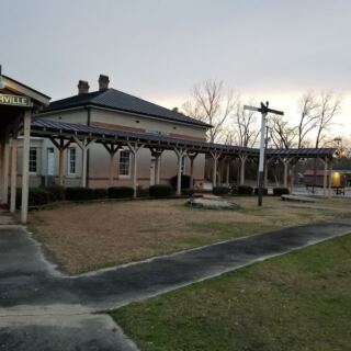 This South Carolina Restaurant Turned An Old Train Depot Into A Dining Room You Have To See