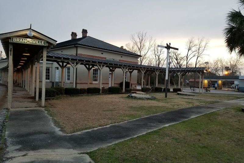 This South Carolina Restaurant Turned An Old Train Depot Into A Dining Room You Have To See