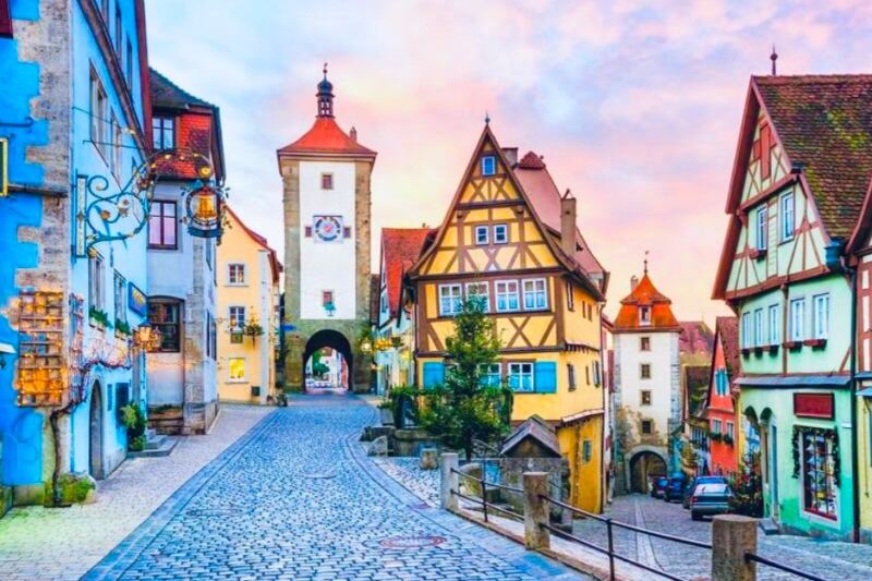 15 Small Towns Built for Walking, Not Driving