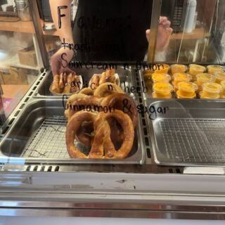 Hand-Rolled Pretzels At This Amish Country Shop In Ohio Make Walking Past Impossible
