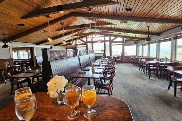 These 11 Oregon Waterfront Restaurants Serve Views So Good the Drive Pays for Itself
