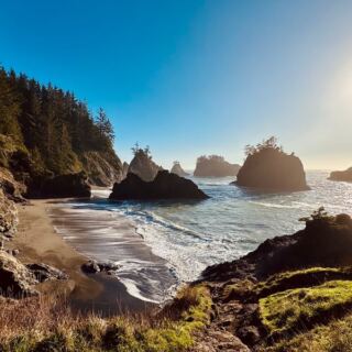 This Lesser-Known Oregon Coast Town Is Where Locals Escape When Peace And Quiet Matter Most