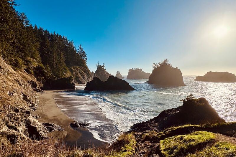 This Lesser-Known Oregon Coast Town Is Where Locals Escape When Peace And Quiet Matter Most