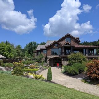 You’ll Lose A Whole Evening Wandering This Picture-Perfect Ohio Winery Nobody Talks About