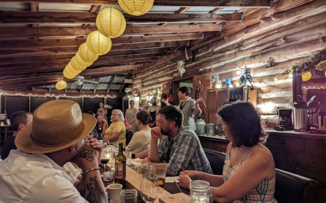 This Remote Oklahoma Farm Serves a Porch-Side Seasonal Dinner Worth the Long Drive Out