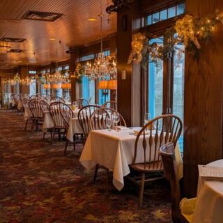 This Historic Minnesota Inn Sits On An Island In The Mississippi River