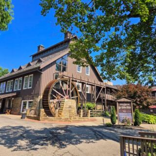 This Ohio Ice Cream Museum Comes With A Scoop Shop So You Can Taste The History