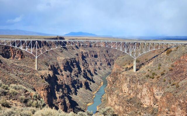 This New Mexico Bridge Makes Drivers Nervous the Moment a Truck Rumbles Across the Rio Grande Gorge