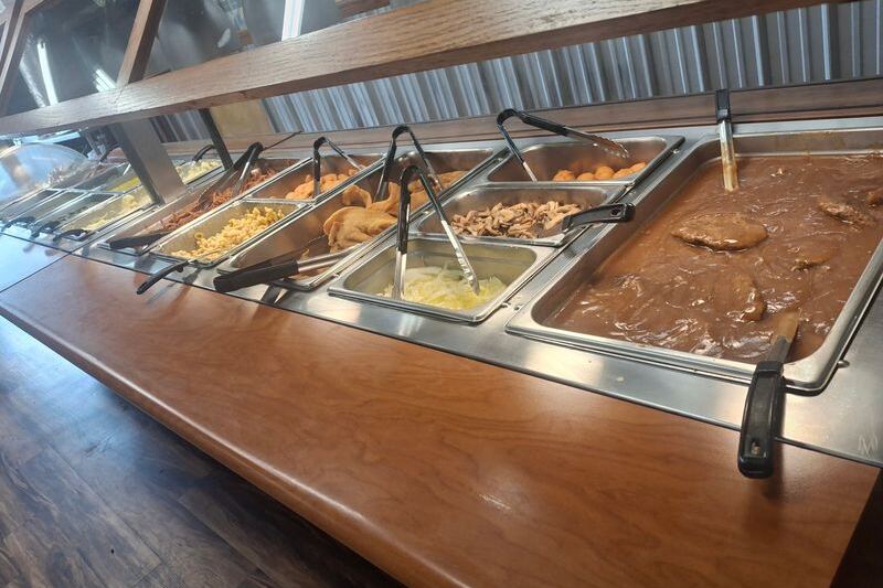 Pull Up a Chair at These 8 Tennessee Buffets Where Grandma’s Recipes Still Fill the Line