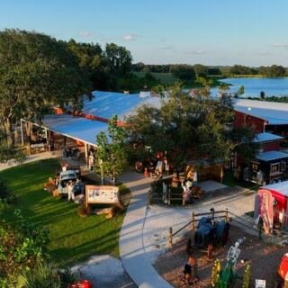Some Orange Groves Just Sell Juice, but This Florida Stand Swirls Its Oranges Into Soft Serve
