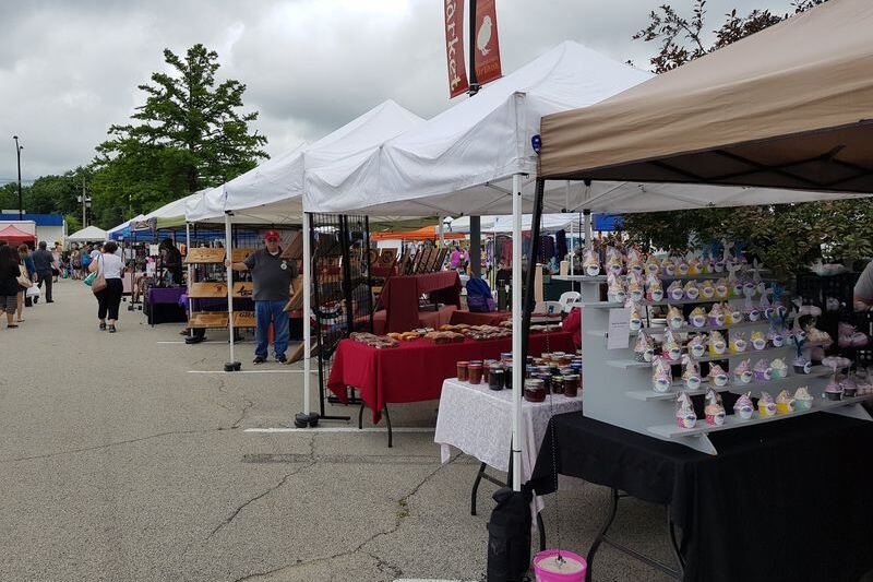 10 Illinois Farmers Markets Still Worth A Weekend Drive Before The Fall Harvest Ends