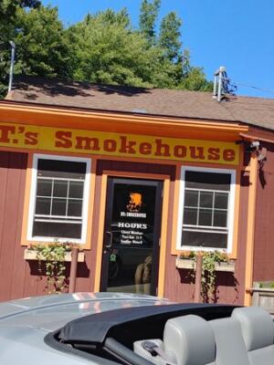 This Rustic Counter-Serve Smokehouse On A Sturbridge Main Street Turns Out Some Of The Best Pulled Pork In Massachusetts