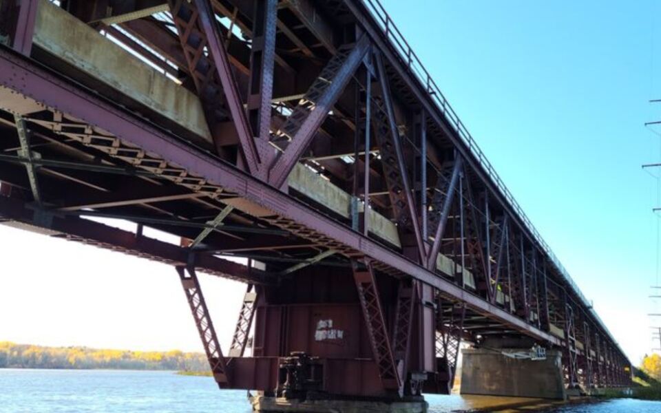 This Minnesota Bridge Lets You Drive With Freight Trains Rumbling Overhead