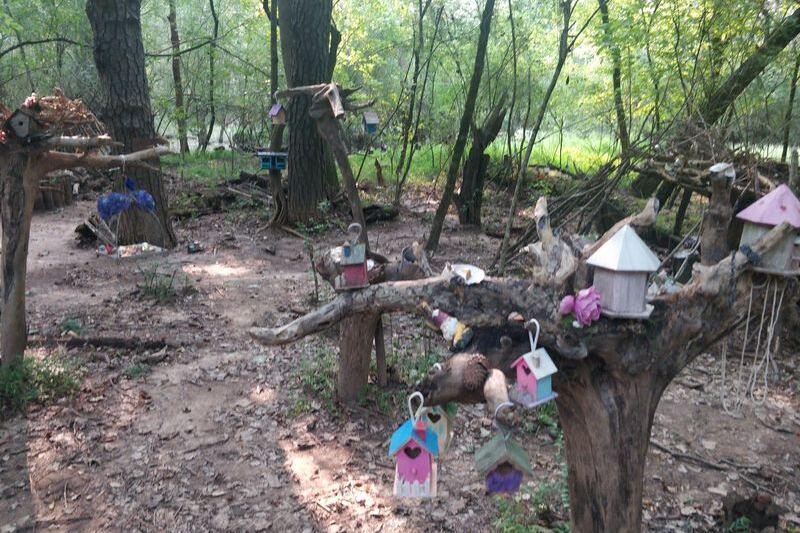 Along a Georgia Greenway Trail, a Tiny Fairy Village Hides in the Woods, Weathered but Still Enchanting