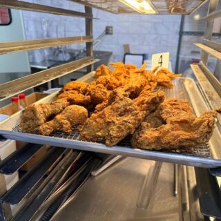This Tennessee Meat-and-Three Piles Your Plate With Fried Chicken and Endless Sides Locals Swear By