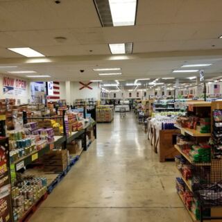 At This Arizona Discount Grocery, the Prices Are So Low You’ll Do a Double-Take at Checkout