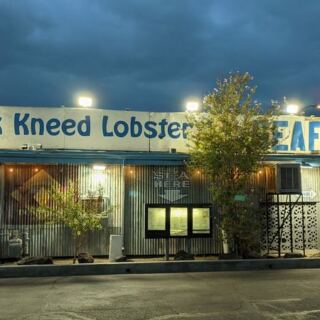 This No-Frills Arizona Seafood Shack Has Been Frying Up Rave-Worthy Fish and Chips Since the 1940s
