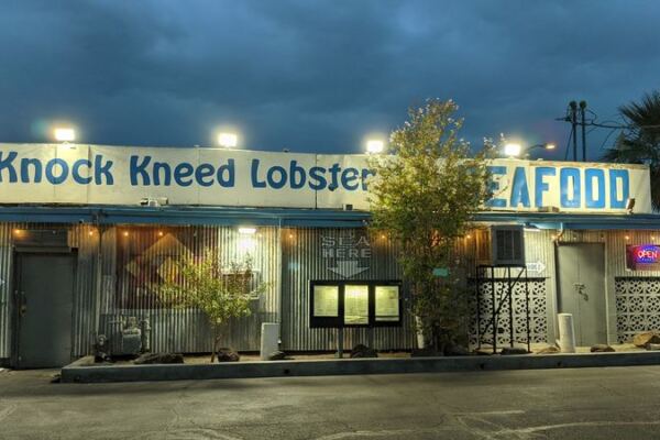 This No-Frills Arizona Seafood Shack Has Been Frying Up Rave-Worthy Fish and Chips Since the 1940s