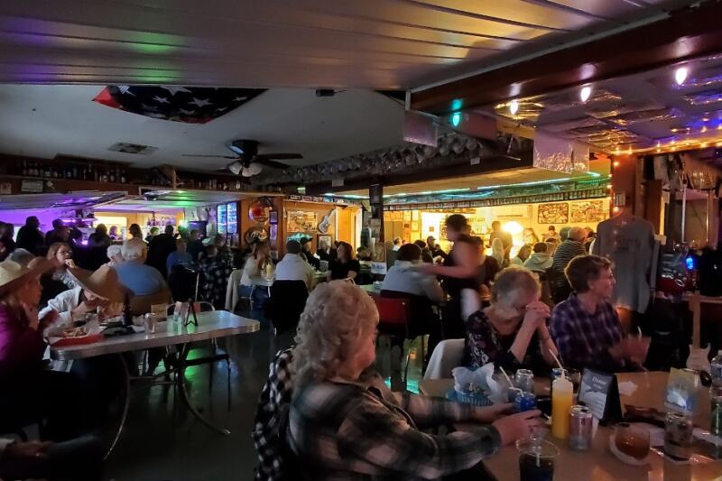 This Michigan Tavern Has 100 Years of History and a Guinness World Record