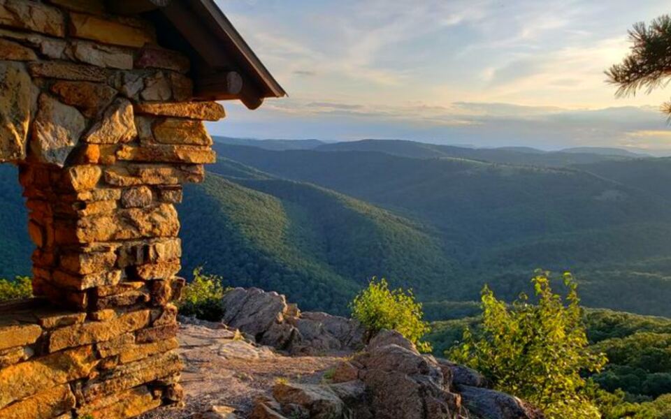 13 West Virginia Picnic Spots With Mountain Views