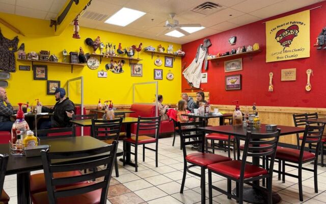 This Little Pahrump Diner Serves Home-Cooked Comfort Food Nevada Locals Line Up For